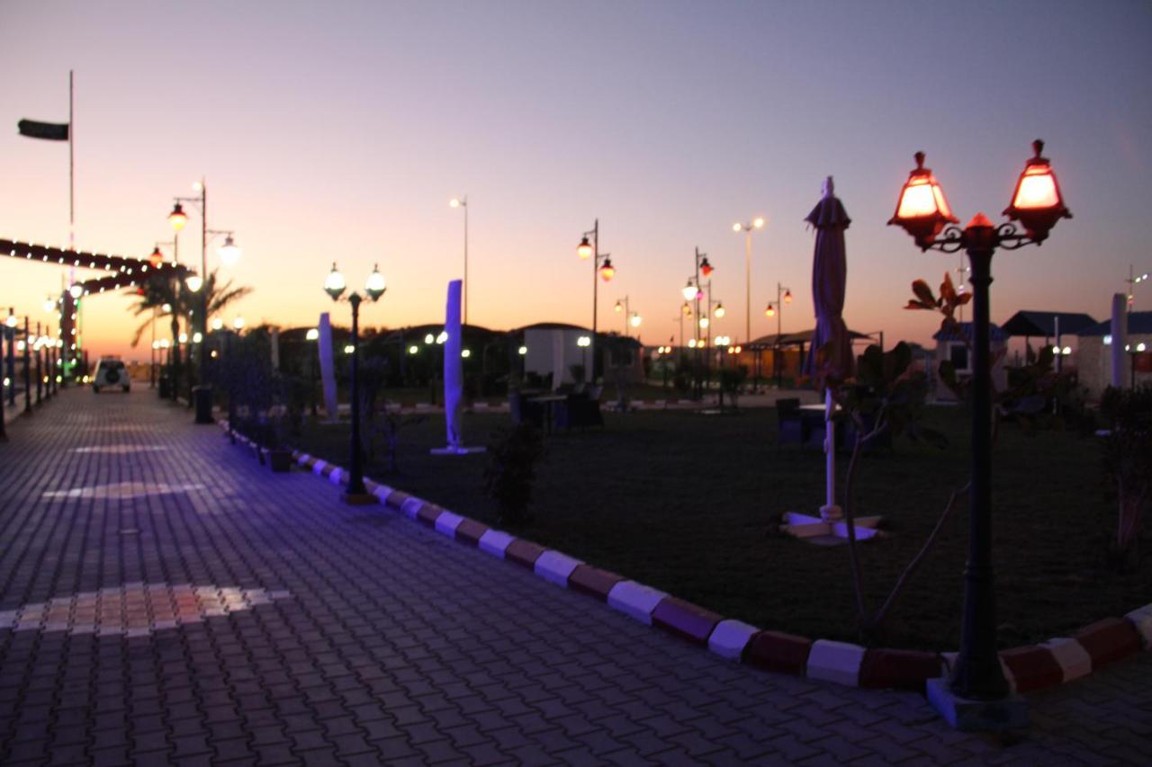 منتجع وشاليهات مورجان الشرق - للعائلات فقط - Dammam Eksteriør billede