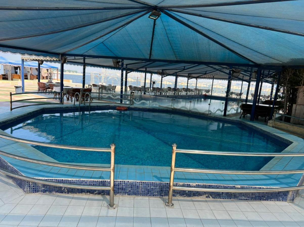 منتجع وشاليهات مورجان الشرق - للعائلات فقط - Dammam Eksteriør billede