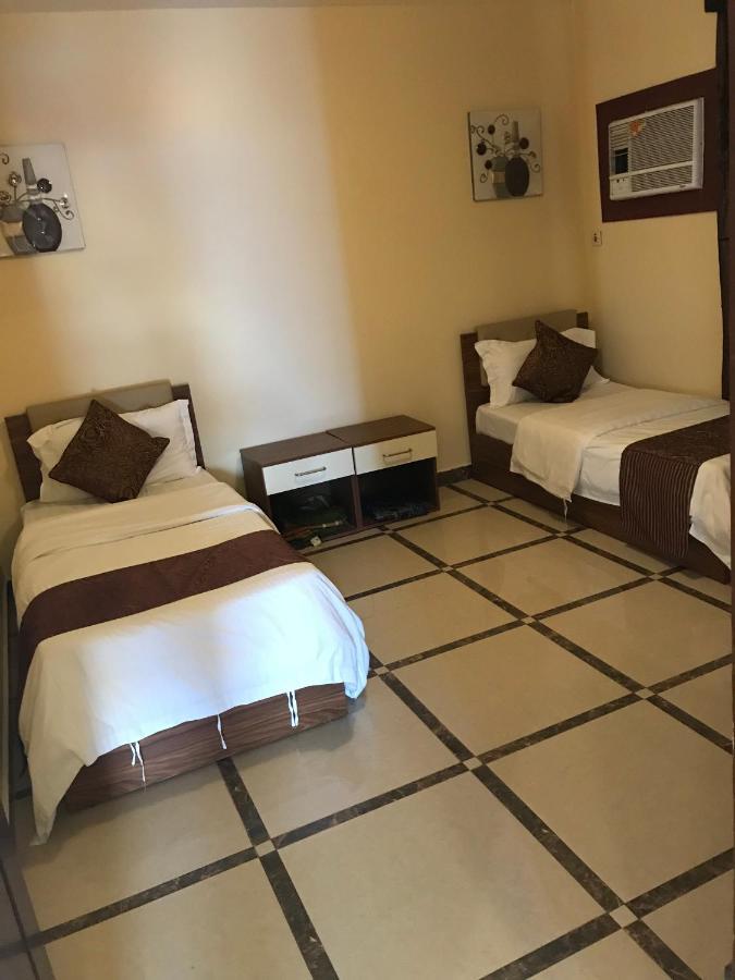 منتجع وشاليهات مورجان الشرق - للعائلات فقط - Dammam Eksteriør billede
